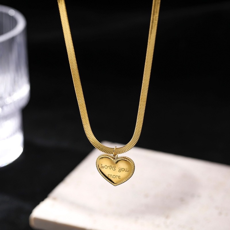 Kalung Rantai Jimat Liontin Hati Emas 18K Bahan Stainless Steel Untuk Hari Valentine