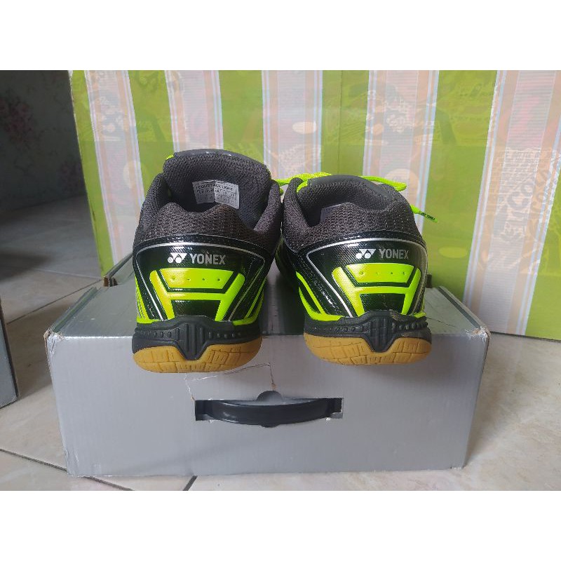 Sepatu Badminton Yonex Original Second