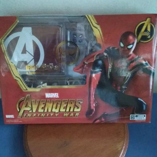 Action Figure Spiderman Seri Iron Spider