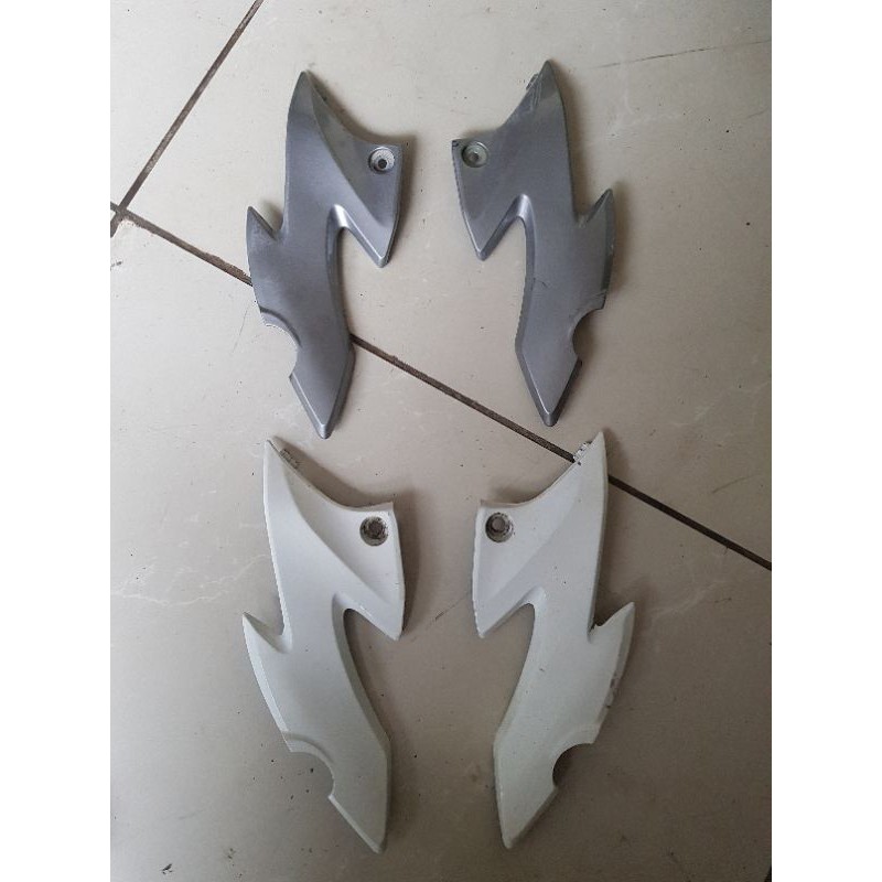 Kuping Lampu CB150R Old Original Copotan