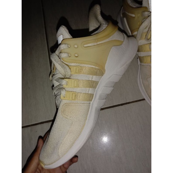 Preloved sepatu Adidas EQT
