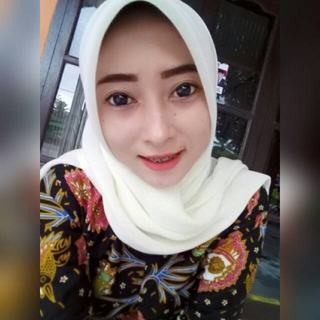 poppyhanifa