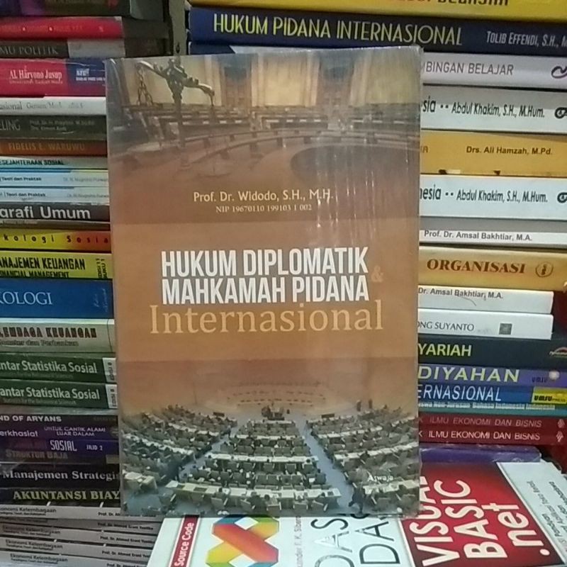 hukum diplomatik mahkamah pidana internasional