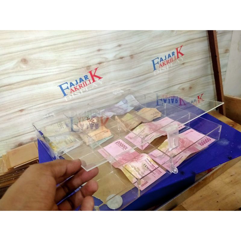 laci uang/kotak uang/cash box
