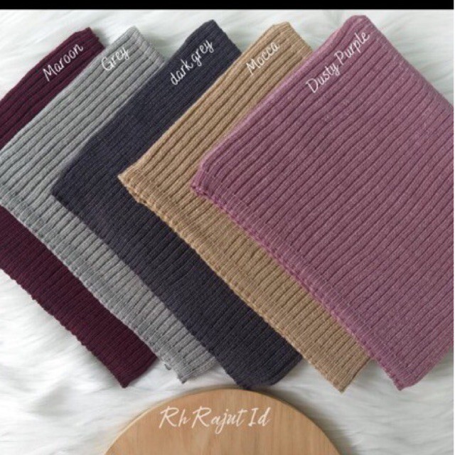 Anak Jilbab / Ciput Rajut