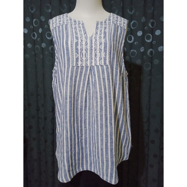 atasan wanita/preloved atasan wanita/atasan tanpa lengan/baju tanpa lengan/blouse tanpa lengan/blous