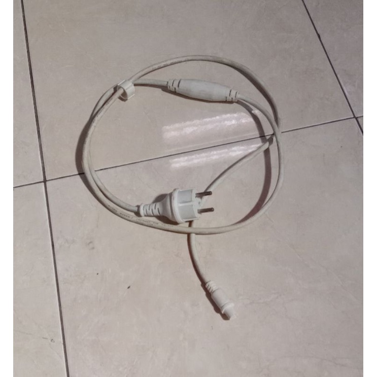 kabel power ac to dc 220v