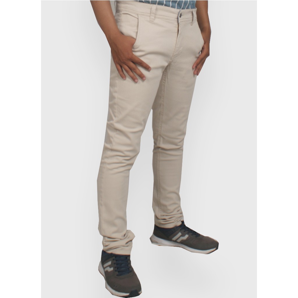 Emba Jeans-Trosic Celana Chinos Pria Warna Cream
