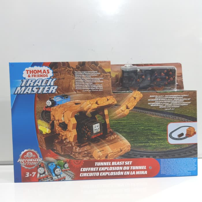 Thomas &amp; Friends Tunnel Blast Set - Track Master