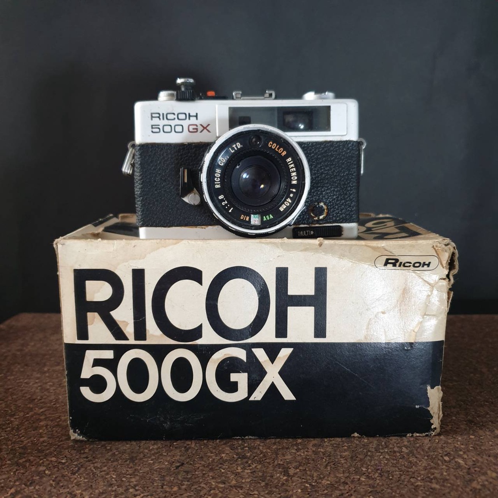 RICOH 500-GX RANGEFINDER SILVER LIKE NEW WITH BOX  KAMERA FILM KAMERA ANALOG