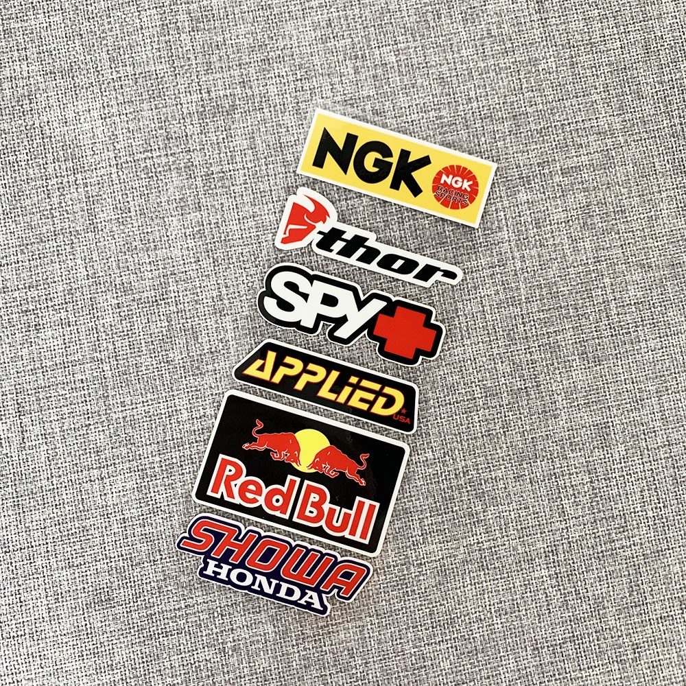 1pc Stiker Reflektif Motif Banteng Merah Untuk Dekorasi Motor