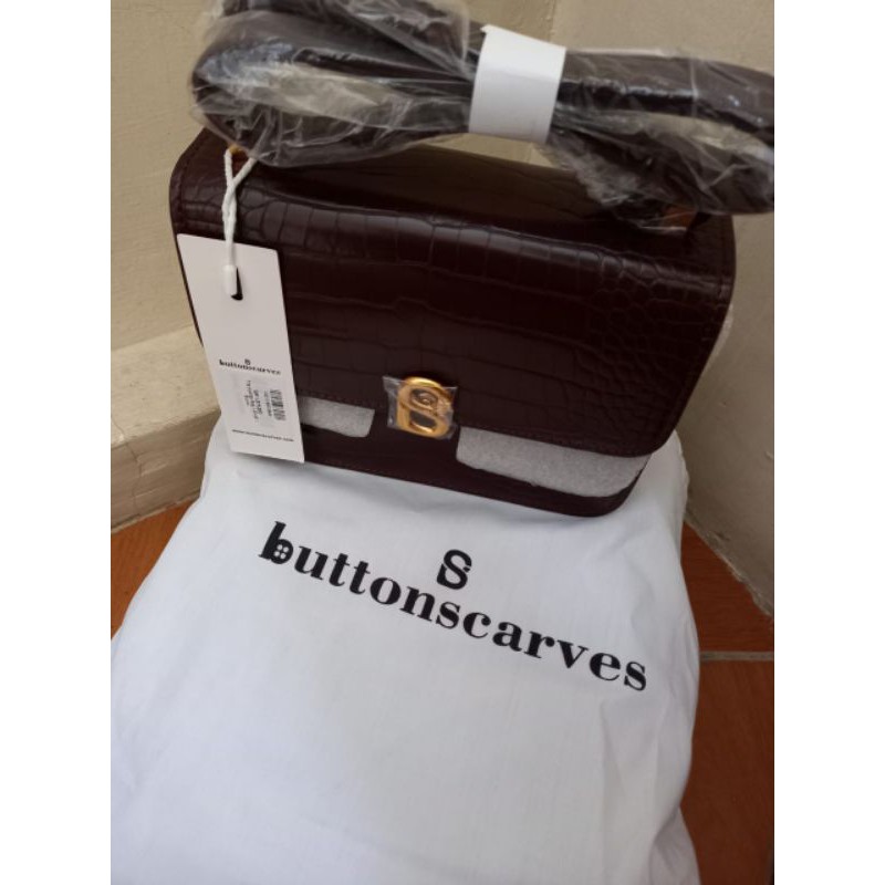 audrey bag buttonscraves