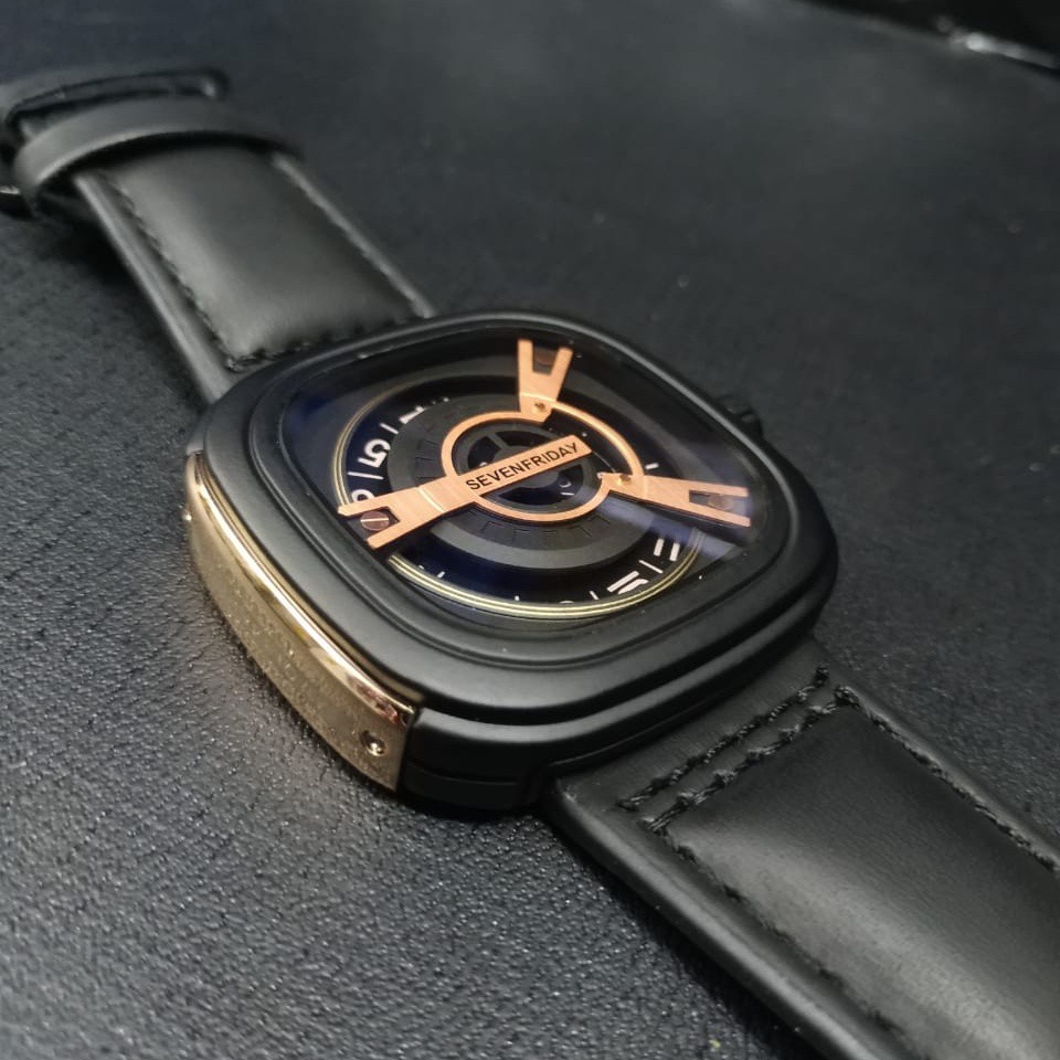 Jam Tangan Sevenfriday Pria Kulit - Hitam