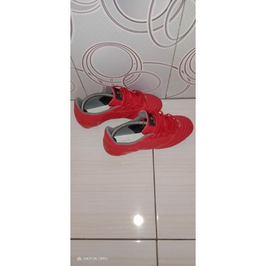 Sevspo Merah Outsol Mizuno