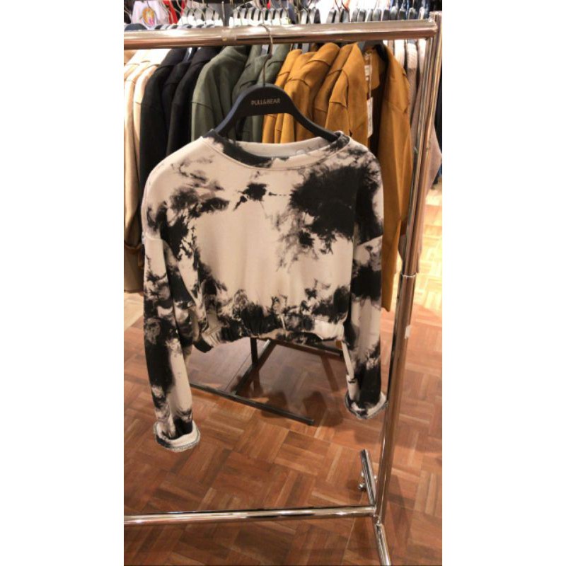 Sweetshirt Celup Ikat Pull and Bear Sweater Original