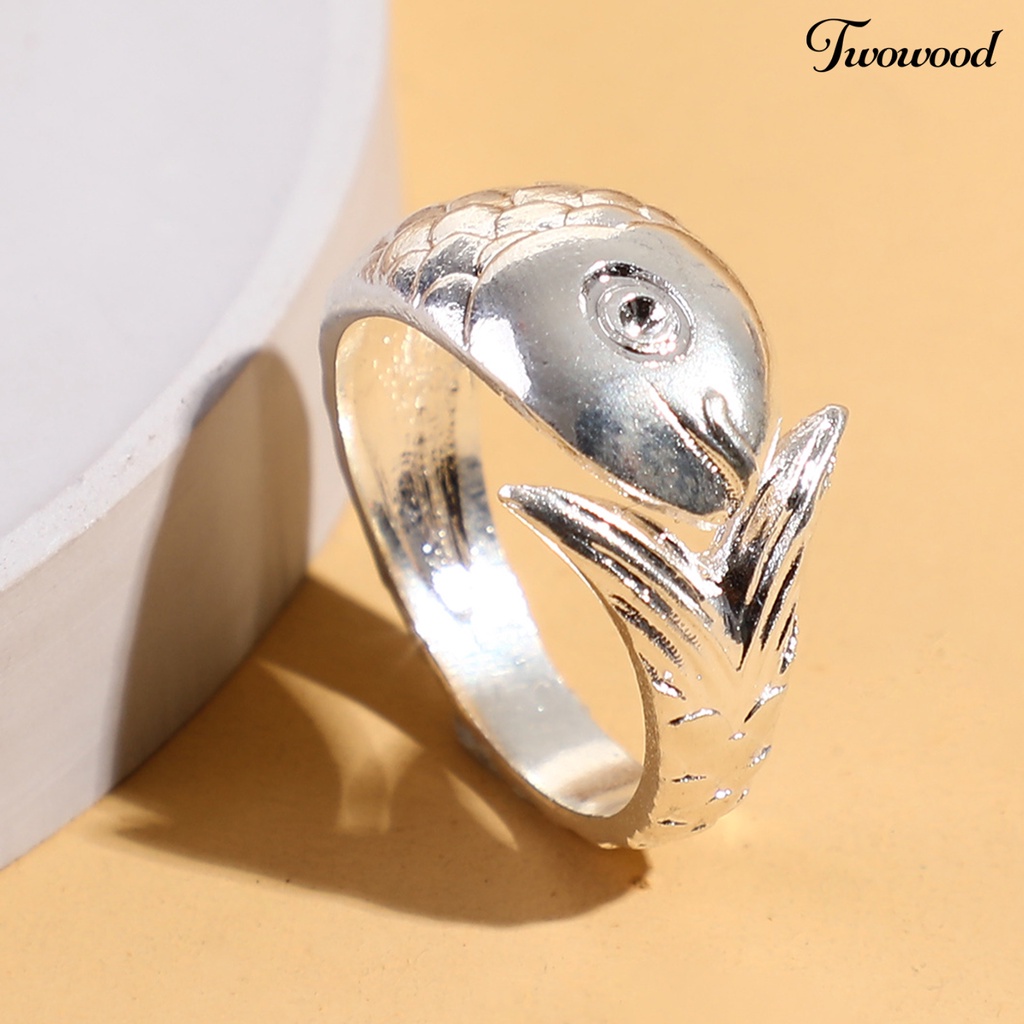 Cincin Model Ukiran Ikan Sturdy Warna Silver Dapat Disesuaikan Untuk Wanita
