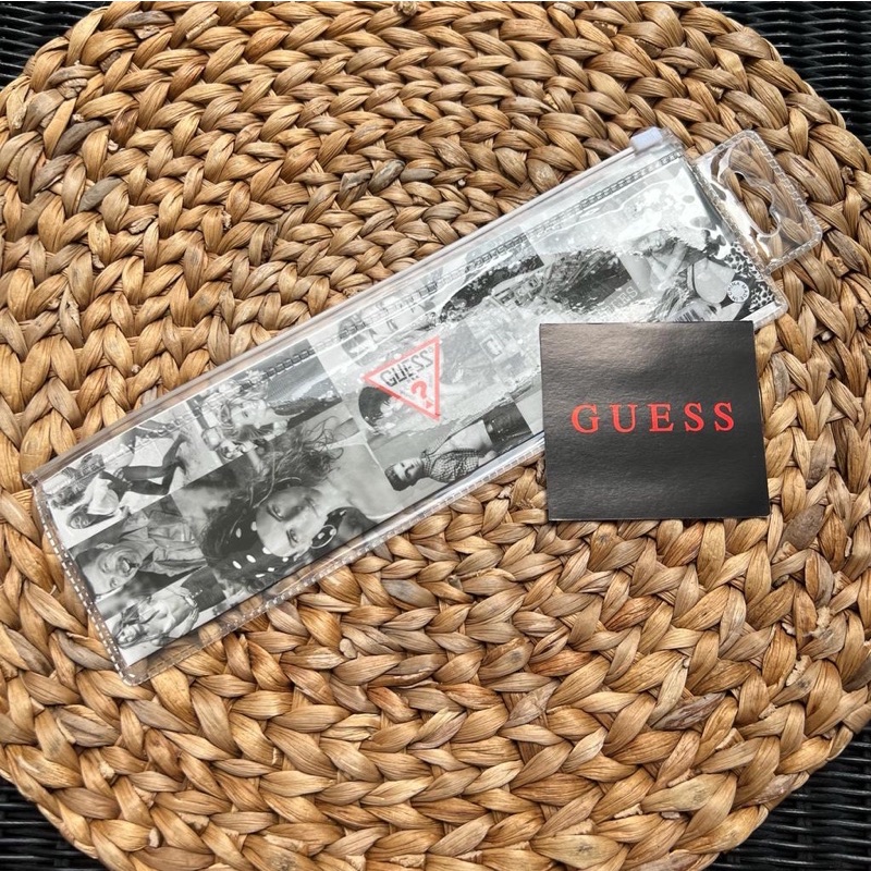 Guess Pouch