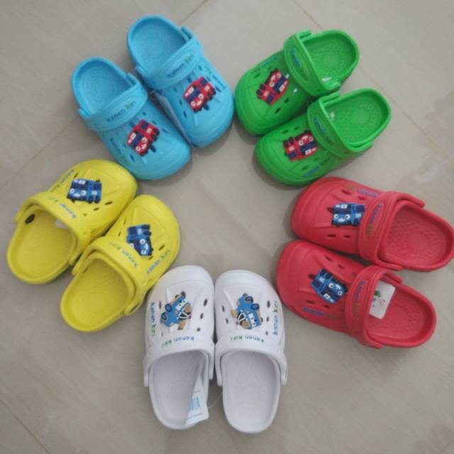 Sandal Bis Tayo Bahan Karet Tebal Tidak Licin bentuk Selop Nyaman untuk Anak