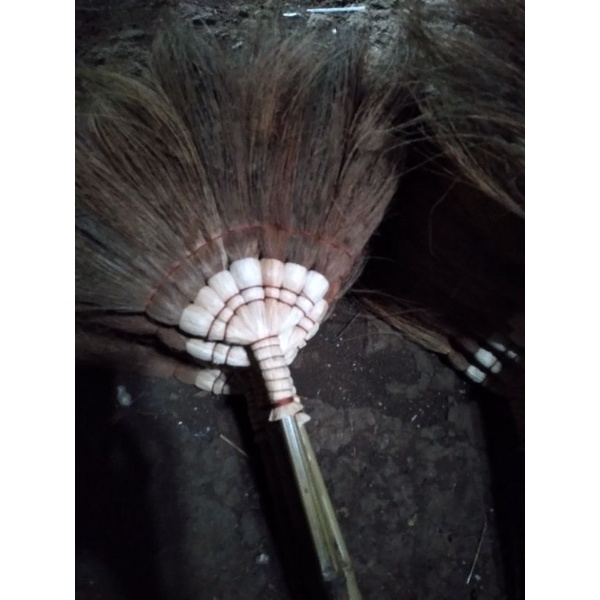 sapu serabut kelapa