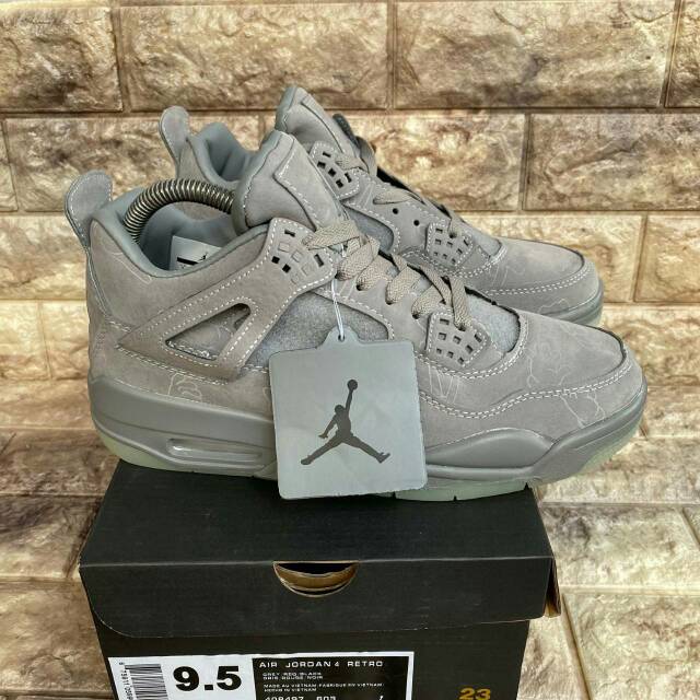 air jordan kaws grey