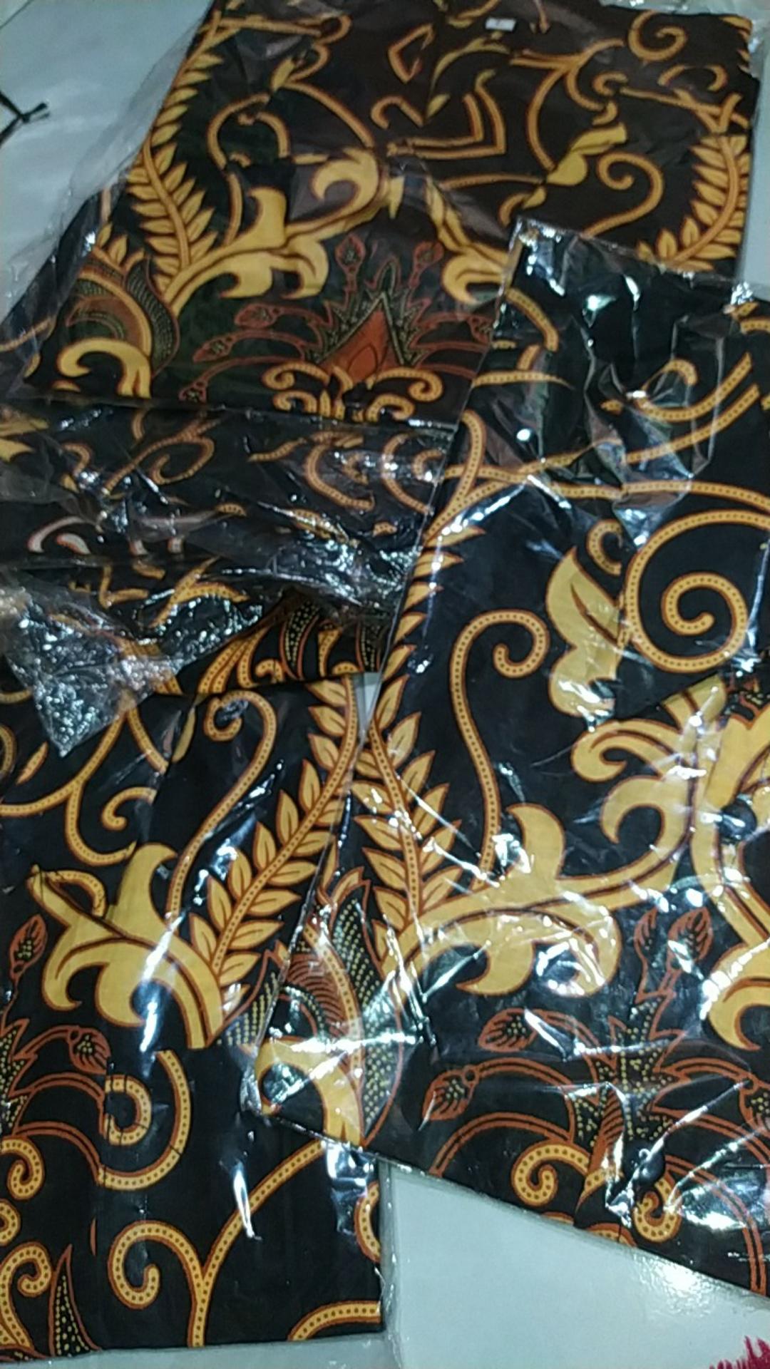 Baju Batik Coupel Ayah Dan Anak Motif Kujang Kuning,batik Anak ,seragam Batik,kemeja Batik Pria