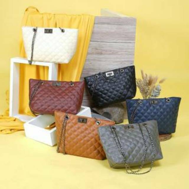 Tas Selempang Totebag Chloe Rantai Key