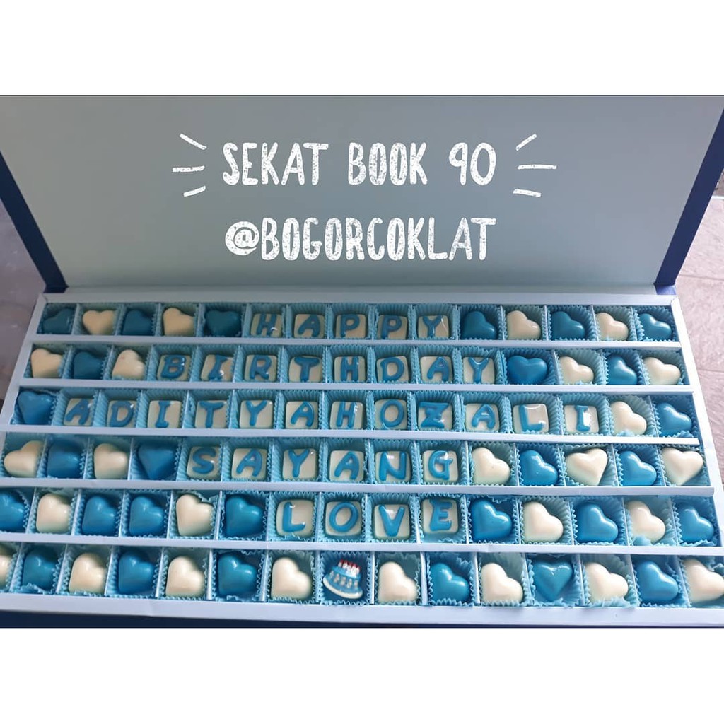 

Coklat Kado Anniversary/Ulang Tahun Book 90