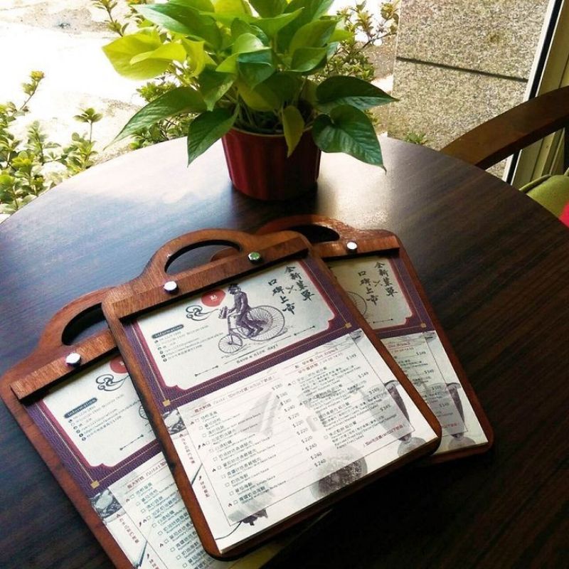 menu board - menu book - menu holder - buku menu - cover buku menu kayu