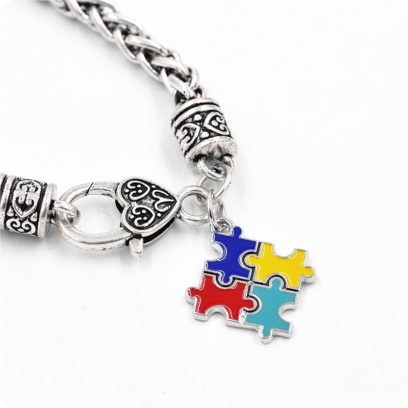 Gelang Dengan Liontin Puzzle Warna Silver Untuk Wanita