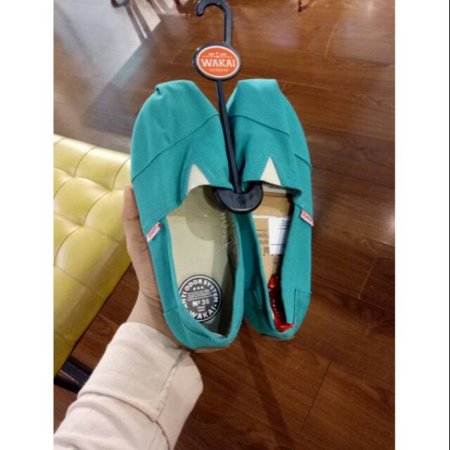 Sepatu Wakai Classic Size 36