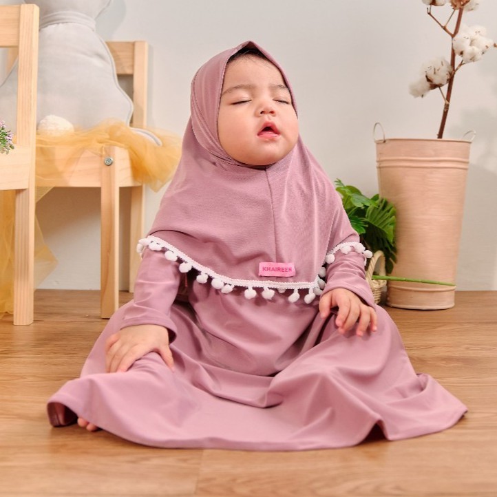 Baju Muslim Anak Perempuan Jersey Import Original Khaireen / Gamis Anak Pompom Cantik