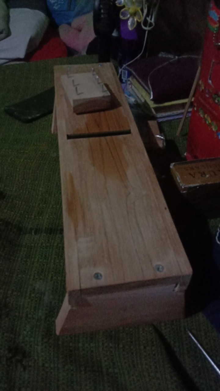 Serut Es Batu Manual Kayu Jati Berat 1kg Hemat Diongkir