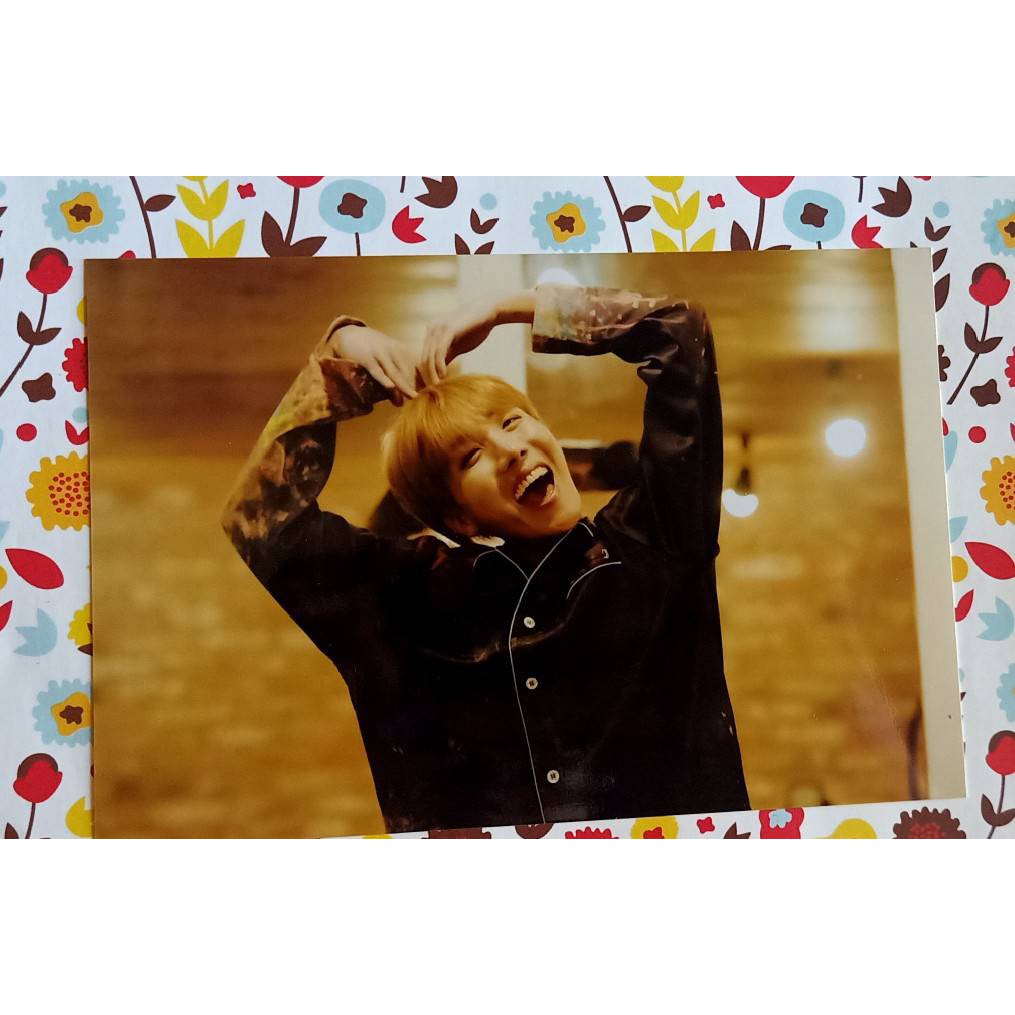 OFFICIAL LIVE PHOTO ONEUL EXHIBITION BTS JHOPE