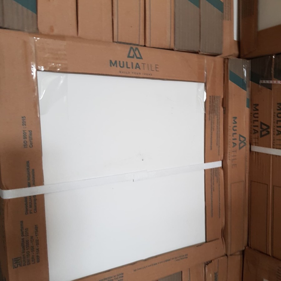 KERAMIK LANTAI 40X40 GLOSSY PUTIH GLOSSY W 3