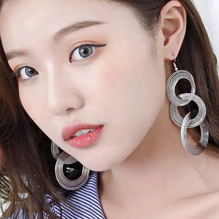 carmen earrings / Aksesoris Anting Wanita Anting Korea