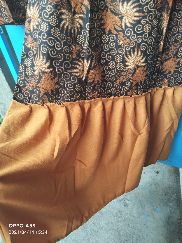 Maura Couple - Sania Ruffle Batik Couple