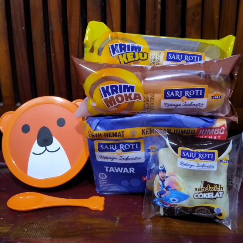 roti tawar sari roti paket sari roti (FREE BABY LUNCH BOX)
