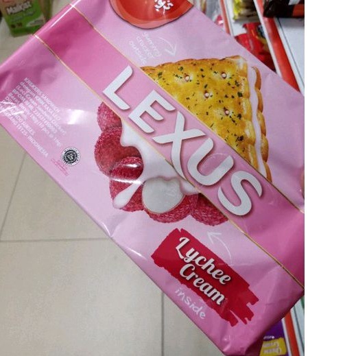 

LEXUS BISKUIT SANDWICH 190GRM/CEMILAN/BISKUIT CRACKERS BERKRIM/CEMILAN