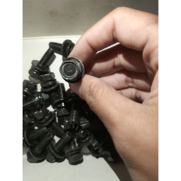 baut hardtop k12 jok belakang original