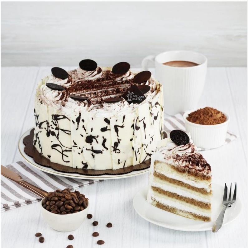 

Tiramisu Cake Holland Bakery