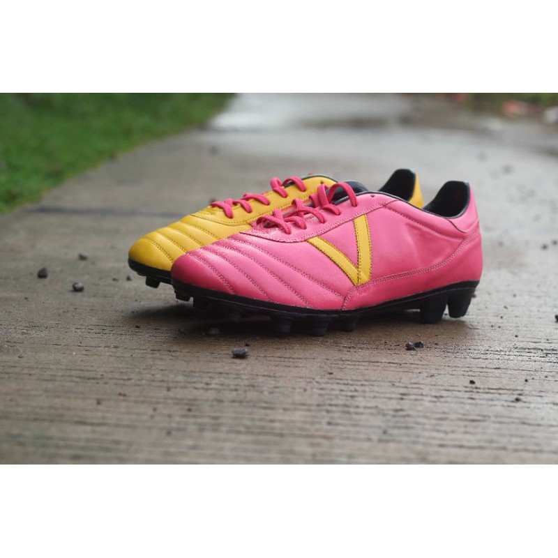 Sepatu Bola Volosh anexa - pink/kuning