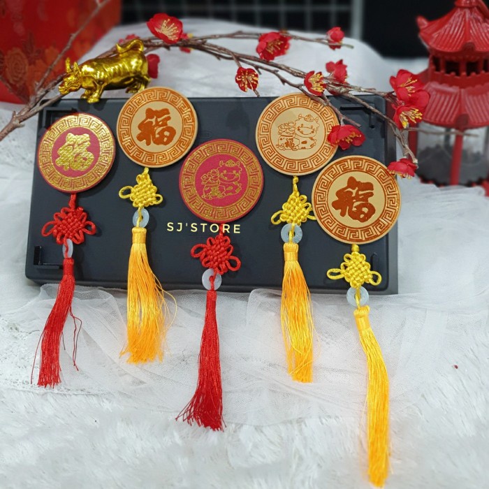 

Aksesoris hiasan hampers gantungan