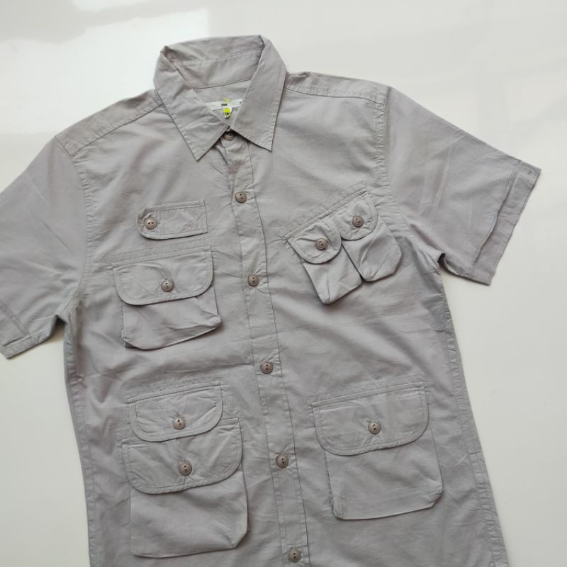 kemeja hare multipocket
