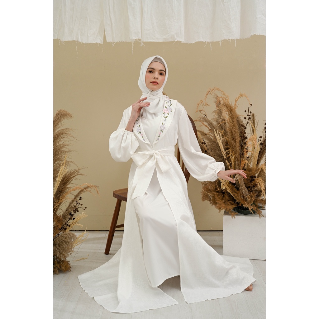 Aurora Jaguard Bordir Robe - FAE Collection - Kimono Robe Pengantin Bride Hijab Sensitive Friendly Wedding Robe