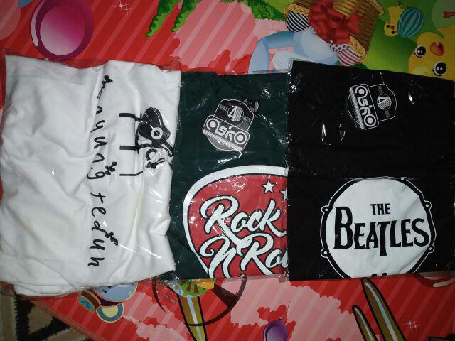 Payung Teduh Kaos / Berdua Lebih Baik