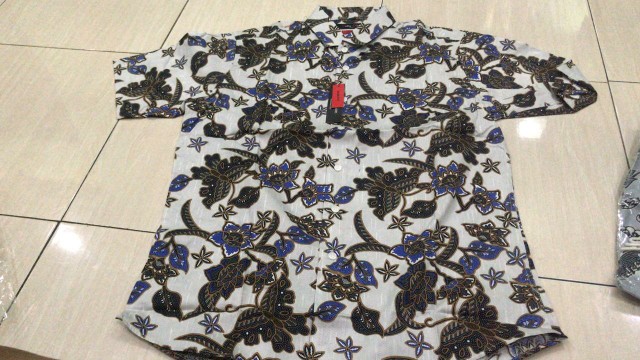 Kemeja Batik Pria Slim Fit Hem Batik Pria Slimfit Luigibatani Elegan Cbs679