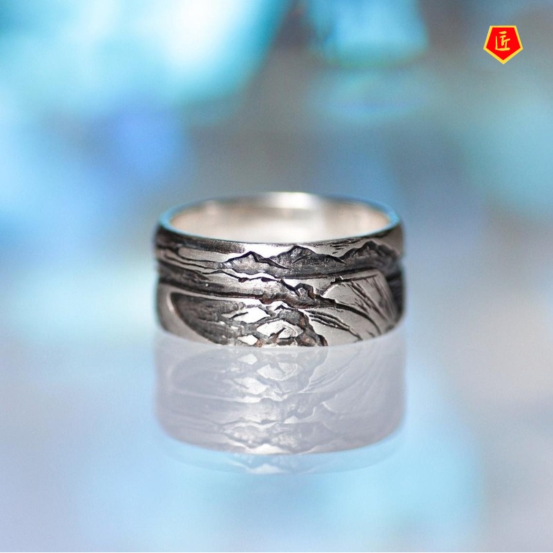 [Ready Stock]Silver Creative Personalized Carved Whale Ring