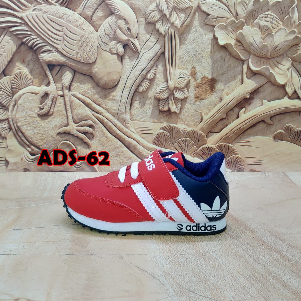 SEPATU ANAK LAKI-LAKI PEREMPUAN SNEAKERS SEKOLAH COWOK CEWEK UMUR 1 2 3 4 5 6 7 TAHUN PAUD TK CEWE SPATU SNEAKER OLAHRAGA ANAK COWO KIDS BALITA FASHION OOTD KADO ANAK KECIL MURAH LUCU SD KOREA USIA SPORT KID SHOES-1