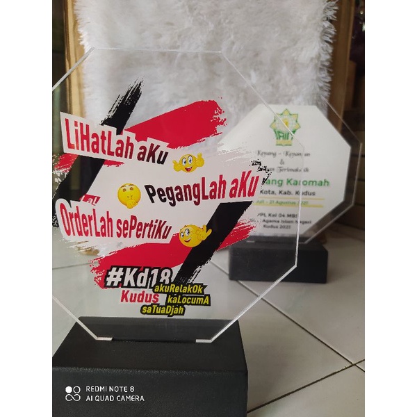 plakat akrilik