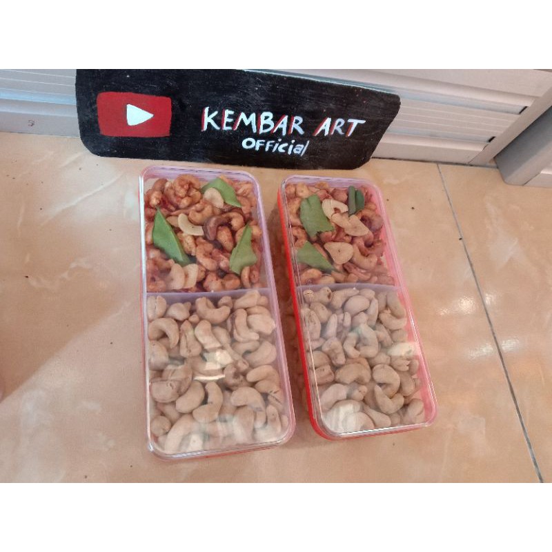 

kacang mede mix 2 varian rasa spesial